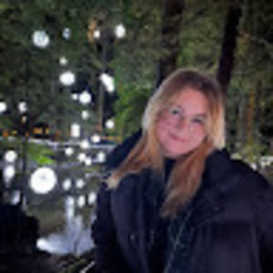 Meet your Posher, Emma